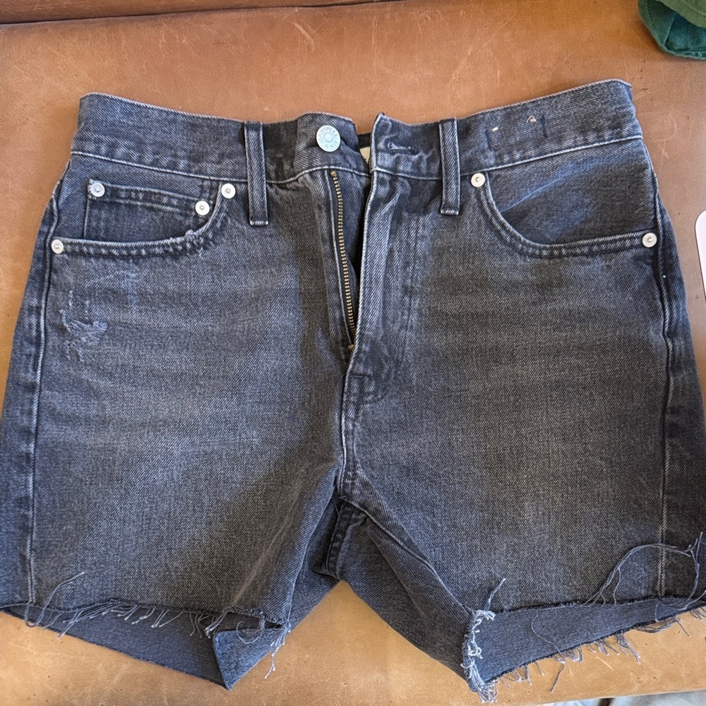 Madewell Relaxed Mid-Length Gray Denim Shorts